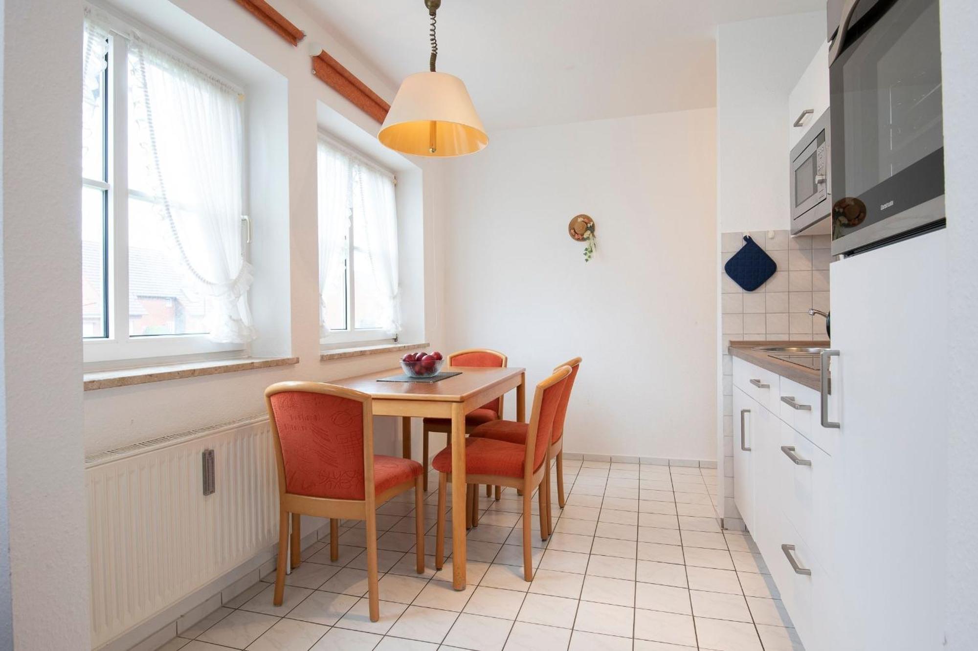 Ferienwohnung Ostseebutt Mit Terrasse Im Kaiserhof 2 Kellenhusen Exterior photo
